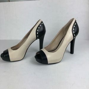 DAPHNE -Size: 7.5- Black and Cream Peek Toe Pumps-